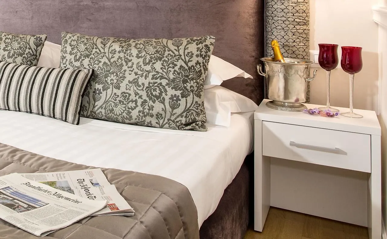 רומא La Foresteria Luxury Suites בית הארחה