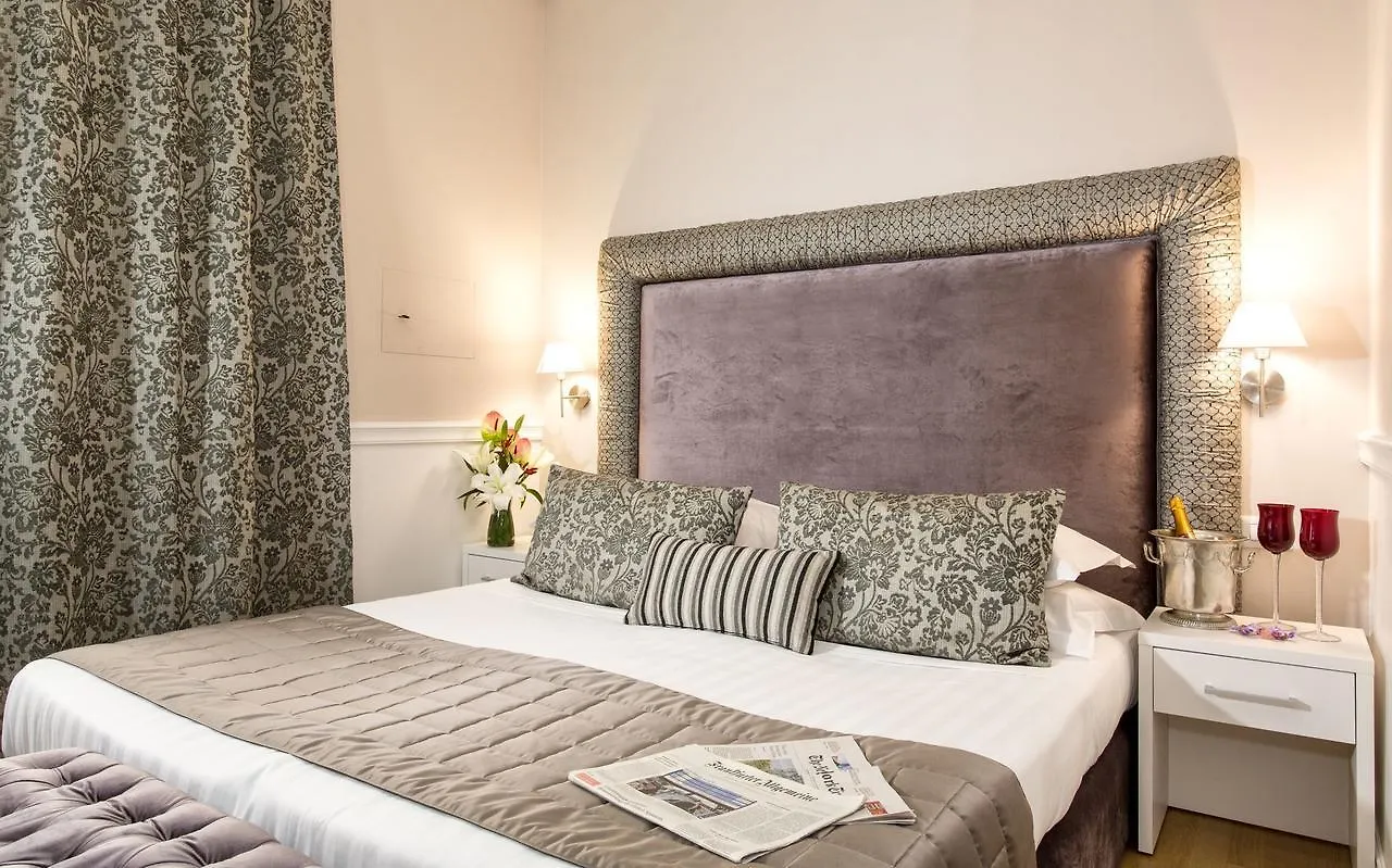 רומא La Foresteria Luxury Suites בית הארחה