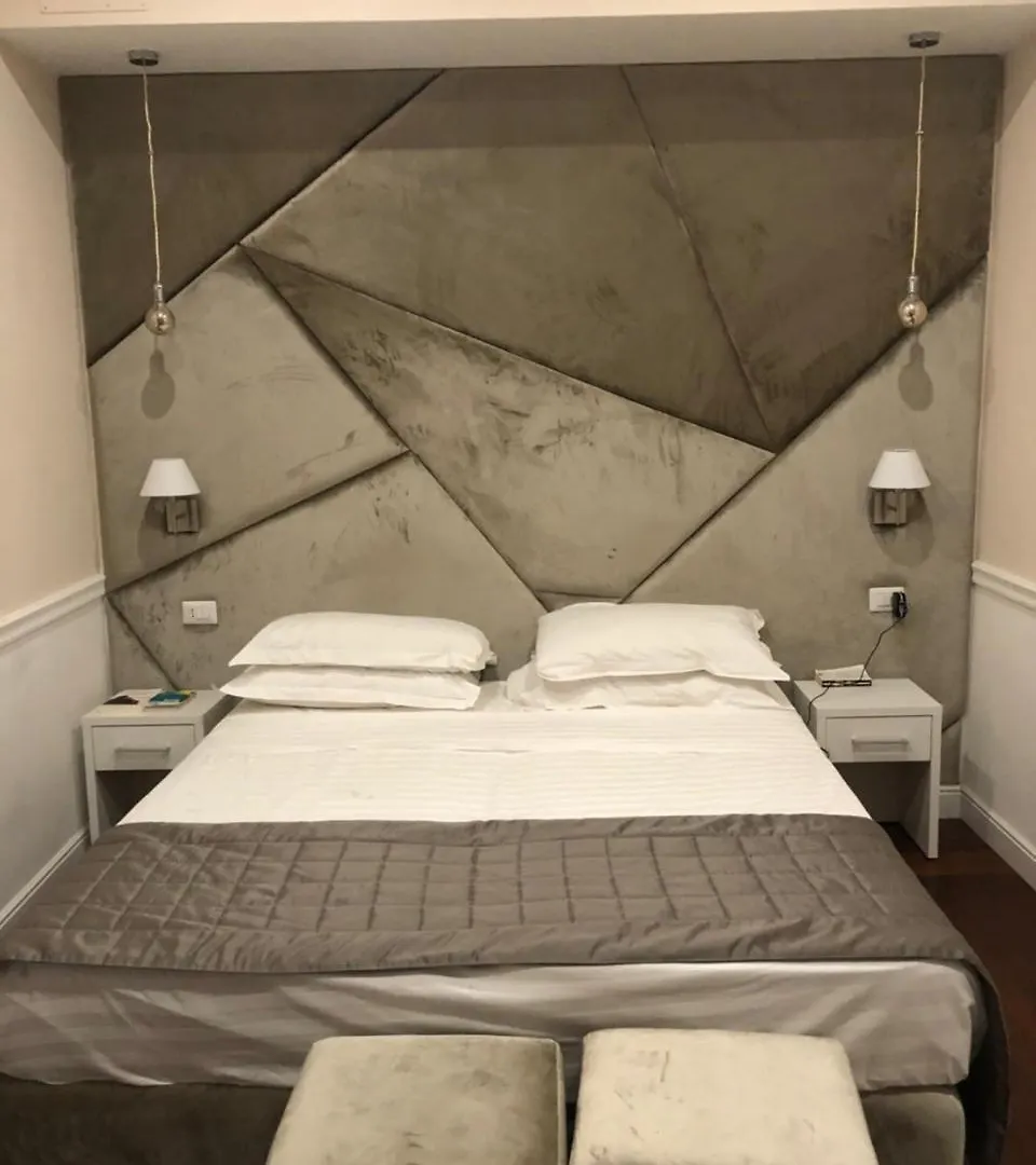 בית הארחה רומא La Foresteria Luxury Suites
