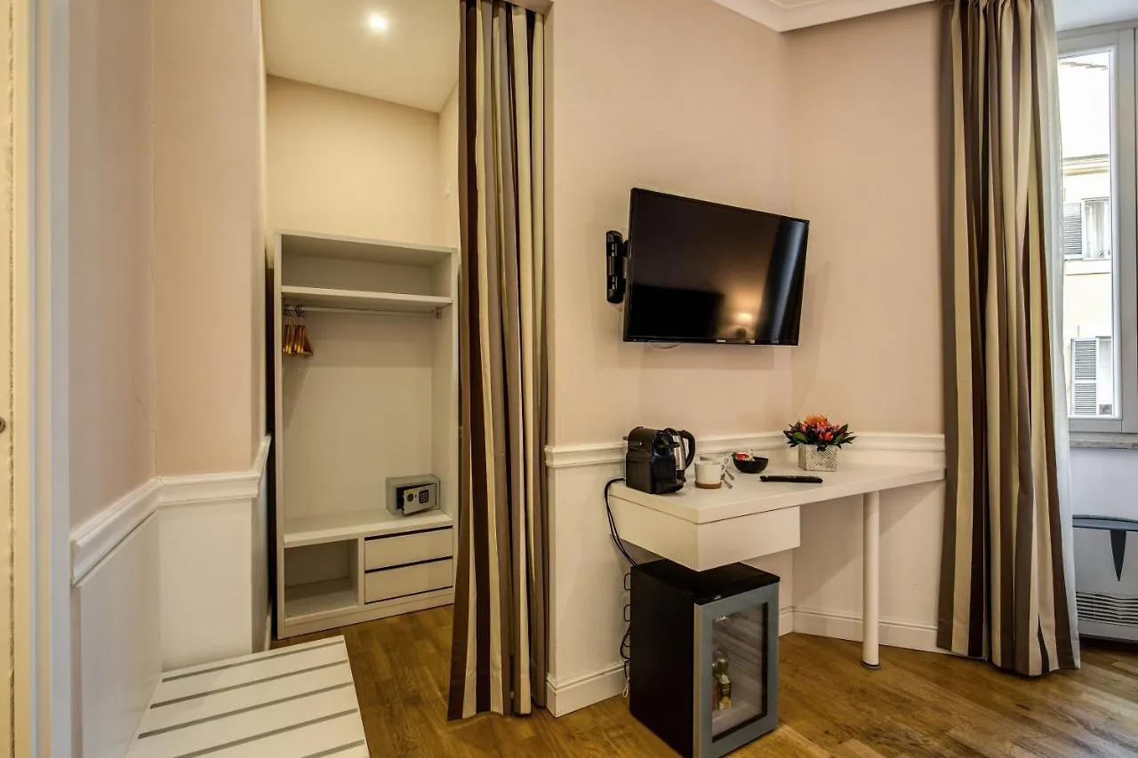 רומא La Foresteria Luxury Suites 3*,